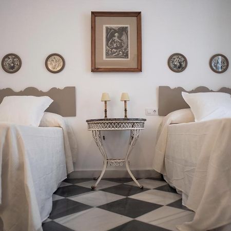 Gatu Premium Apartamento Palacio Oneto Con Jardin Privado " Preferente Mayores De 25 Anos Y Familias " 圣玛丽亚港 外观 照片