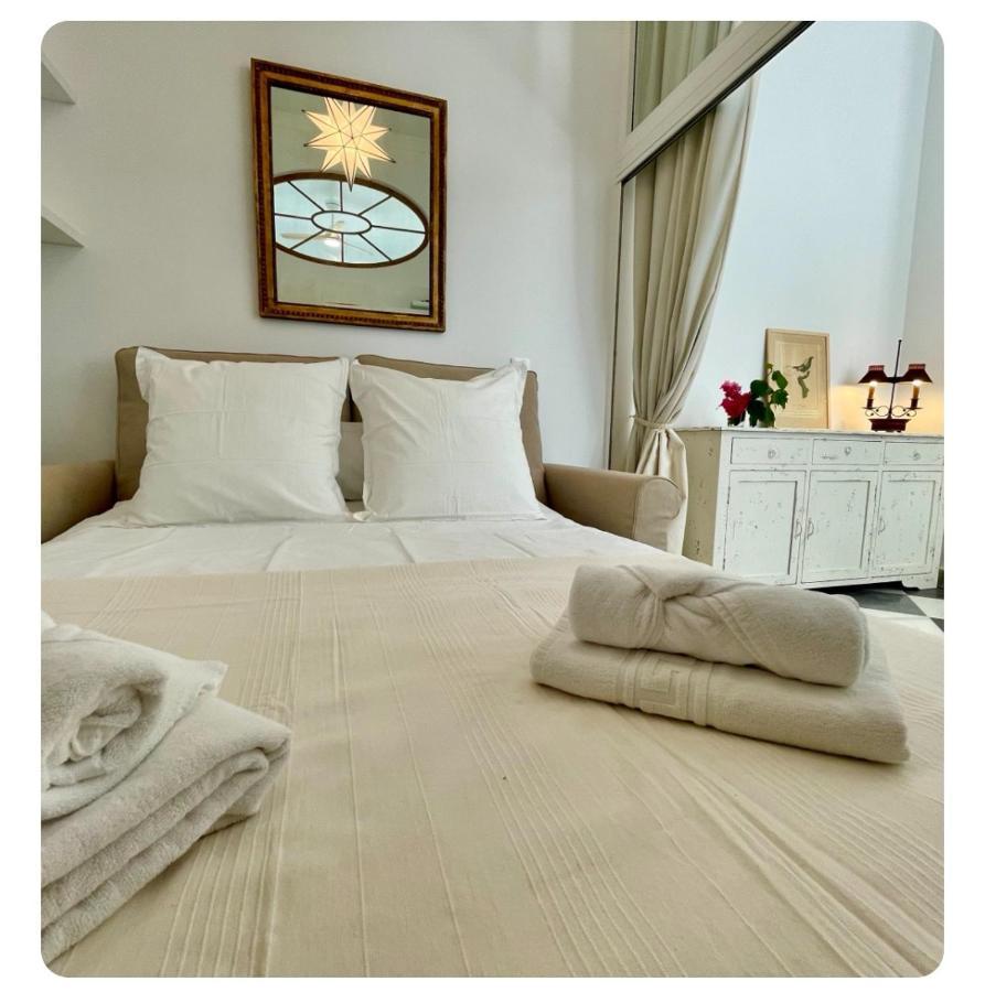 Gatu Premium Apartamento Palacio Oneto Con Jardin Privado " Preferente Mayores De 25 Anos Y Familias " 圣玛丽亚港 外观 照片