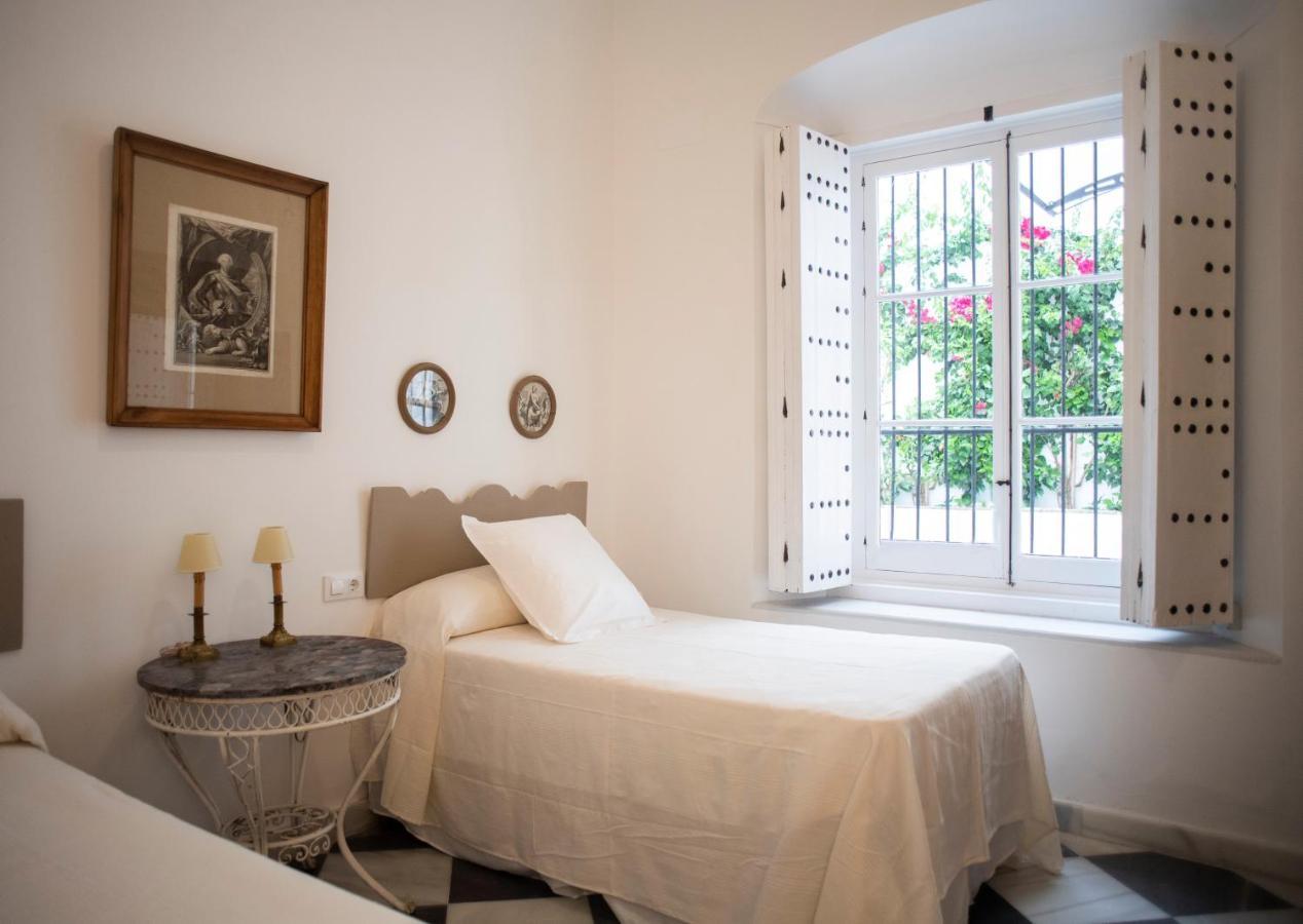 Gatu Premium Apartamento Palacio Oneto Con Jardin Privado " Preferente Mayores De 25 Anos Y Familias " 圣玛丽亚港 外观 照片