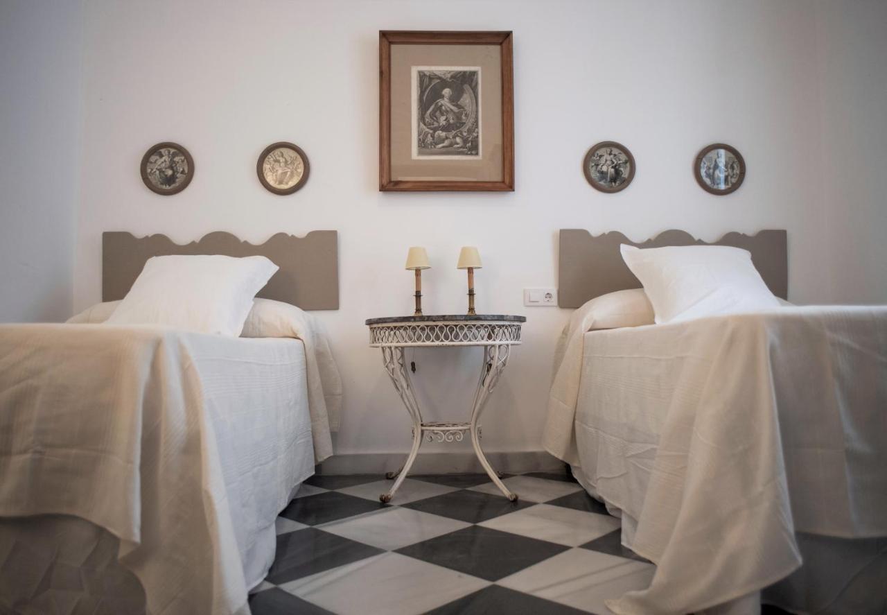 Gatu Premium Apartamento Palacio Oneto Con Jardin Privado " Preferente Mayores De 25 Anos Y Familias " 圣玛丽亚港 外观 照片