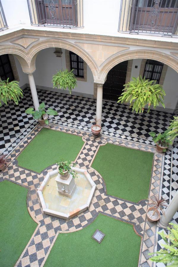 Gatu Premium Apartamento Palacio Oneto Con Jardin Privado " Preferente Mayores De 25 Anos Y Familias " 圣玛丽亚港 外观 照片