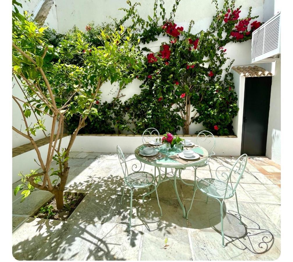 Gatu Premium Apartamento Palacio Oneto Con Jardin Privado " Preferente Mayores De 25 Anos Y Familias " 圣玛丽亚港 外观 照片