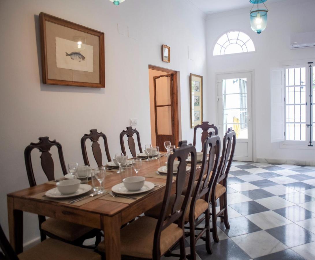 Gatu Premium Apartamento Palacio Oneto Con Jardin Privado " Preferente Mayores De 25 Anos Y Familias " 圣玛丽亚港 外观 照片