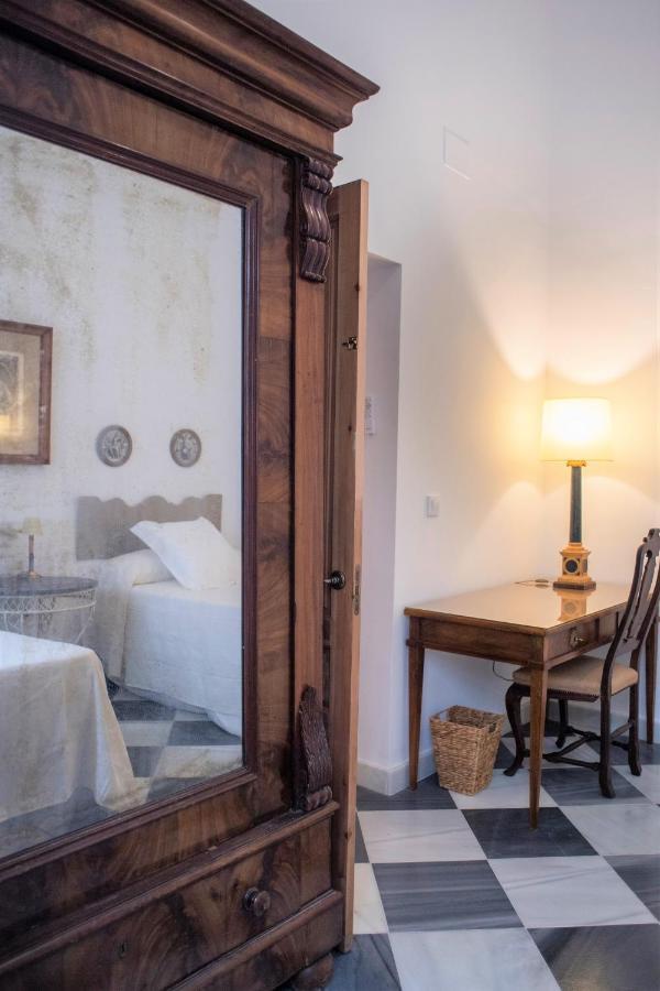 Gatu Premium Apartamento Palacio Oneto Con Jardin Privado " Preferente Mayores De 25 Anos Y Familias " 圣玛丽亚港 外观 照片